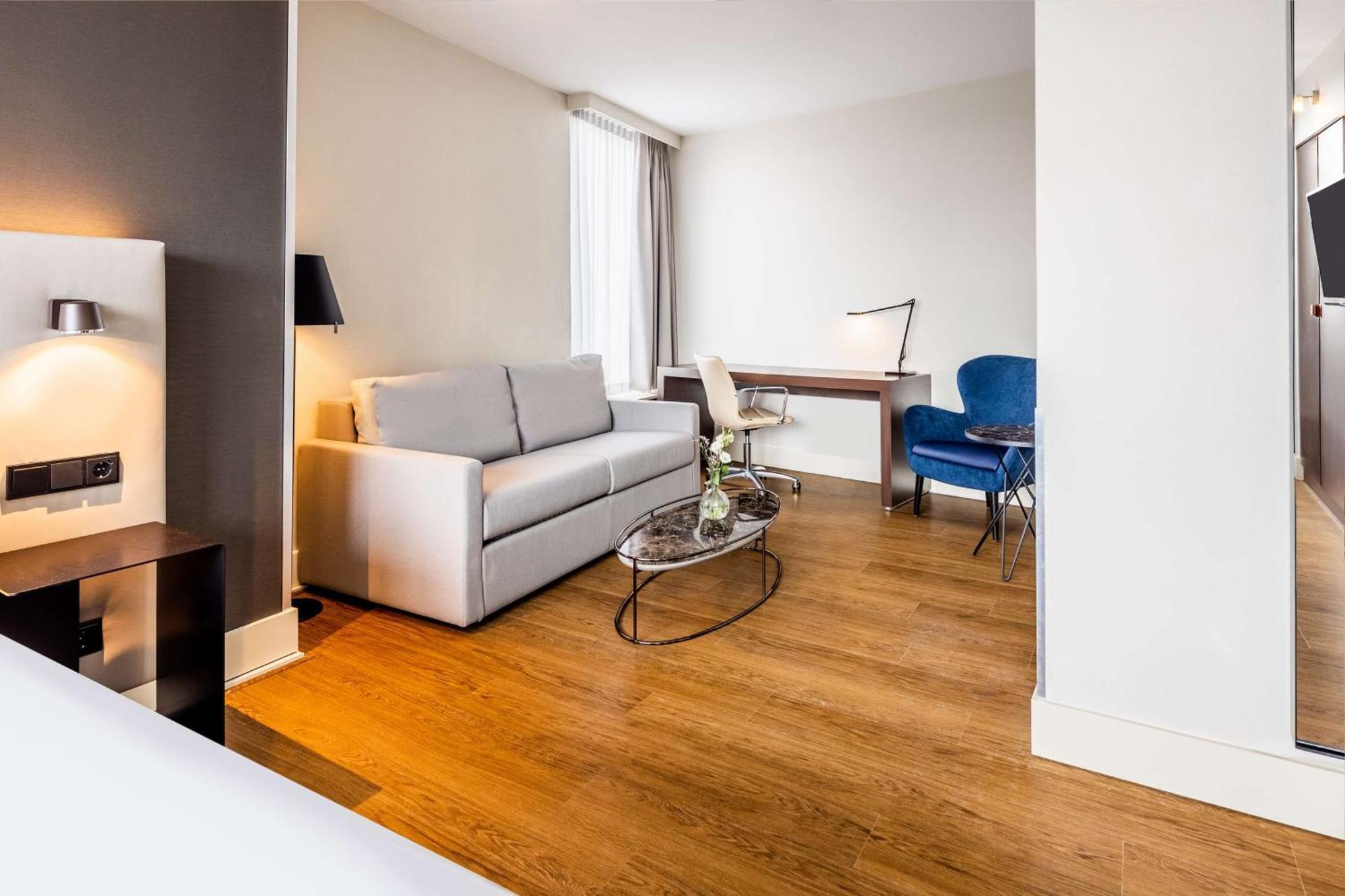 Отель Nh Amsterdam Caransa Экстерьер фото