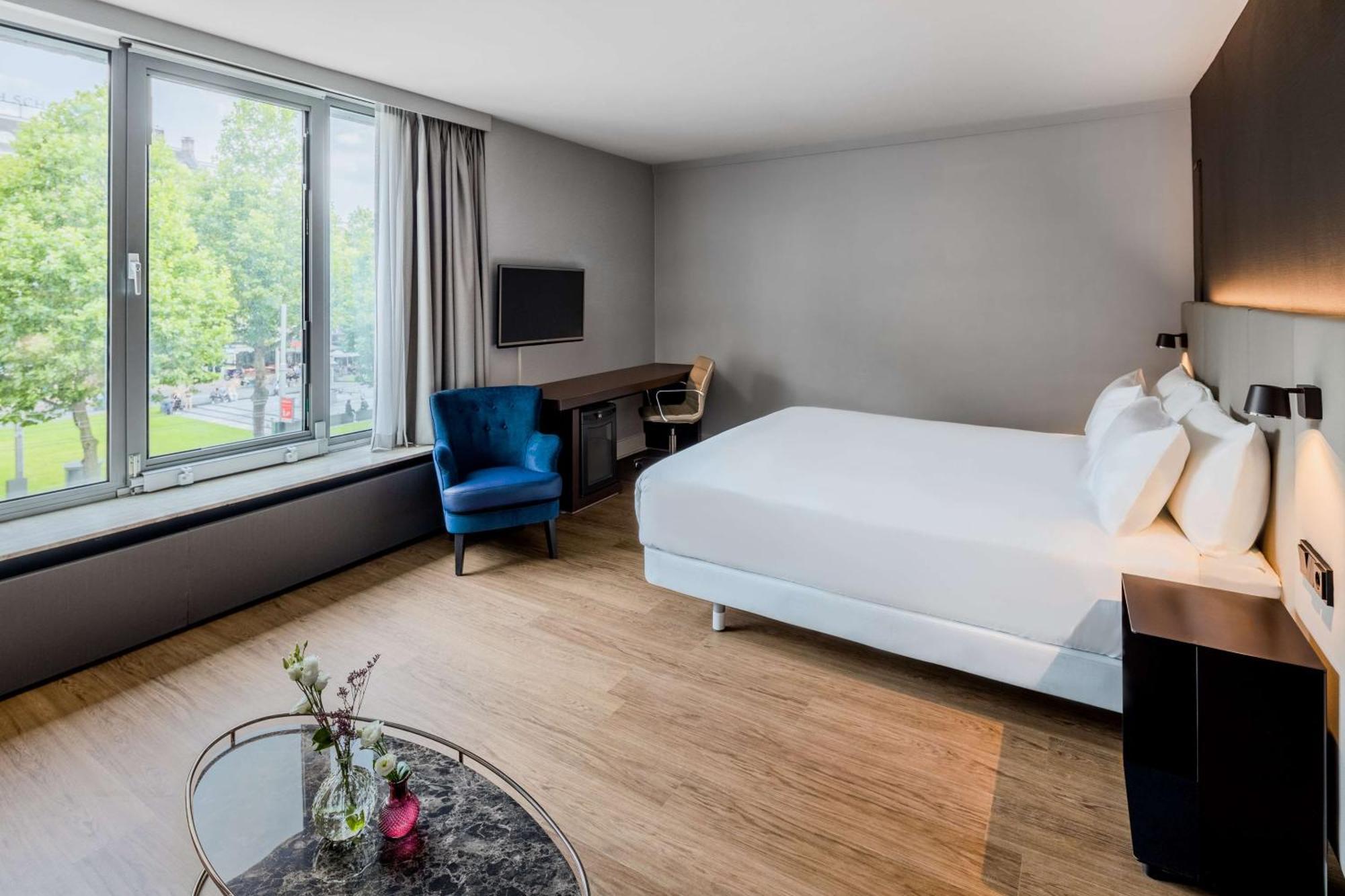 Отель Nh Amsterdam Caransa Экстерьер фото